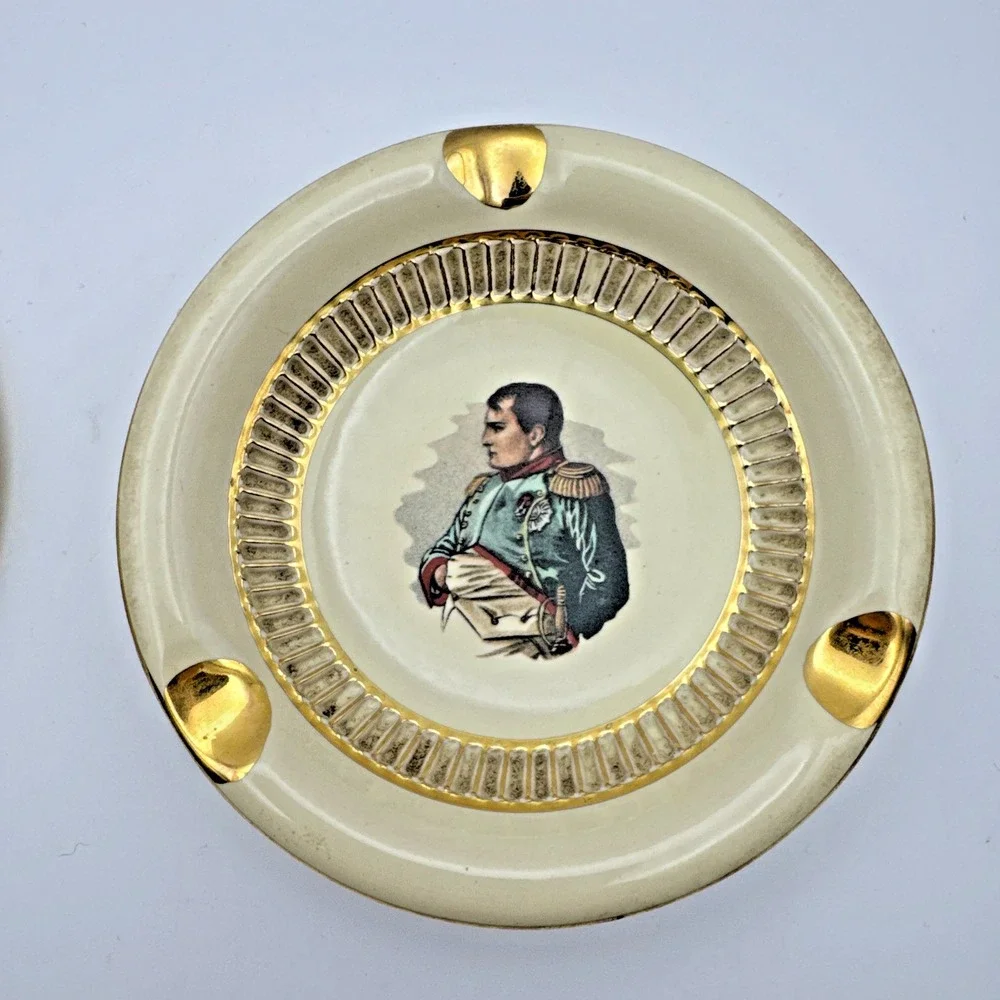 VTG Set‎ Of 2 Limoges Napoleon Bonaparte Gold Trim Vintage Antique Ashtrays